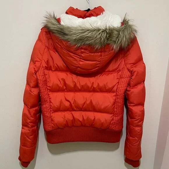 Women's American Eagle Puffer Coat, Size Large - Picture 4 of 16